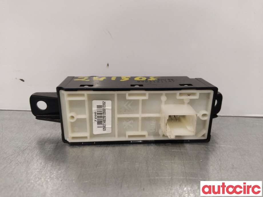 Bryter diverse til Peugeot 208 2012-2019 (Type I)  (PEUGEOT|96758773XU|)