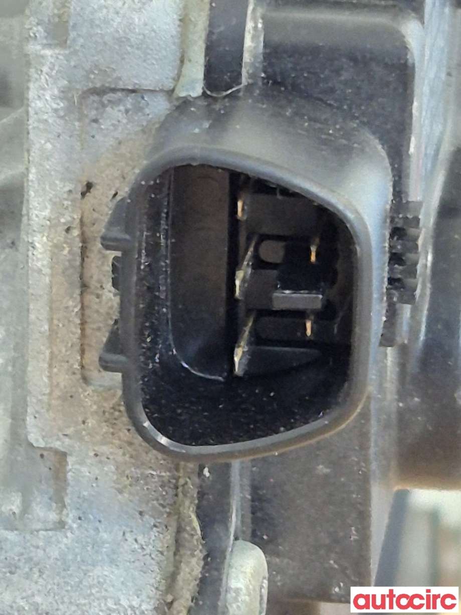 Viskermotor frontrute til Toyota Hilux 2012-2016  (TOYOTA|851100K061|)