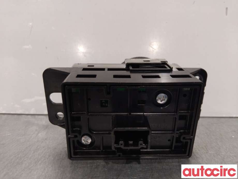 Bryter diverse til Suzuki SX4 S-CROSS 2013-->> (Type II)  (SUZUKI|3779061M00|)