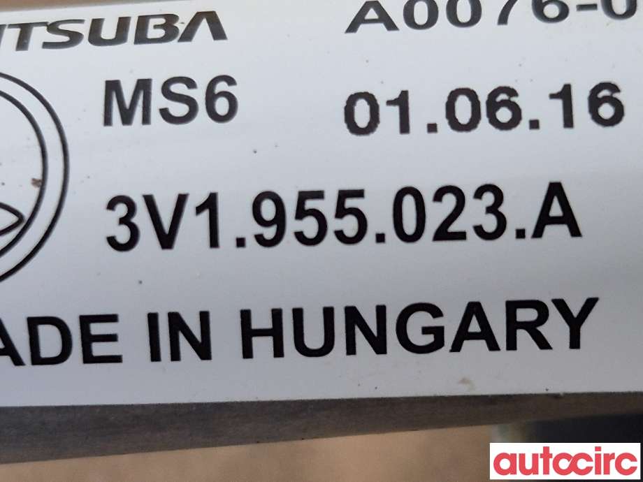 Viskermotor frontrute til Škoda Superb 2015-->> (Type III) (SKODA|3V1955023A|A0076-004|3V1955023B)