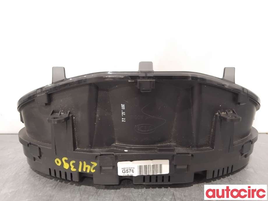 Instrumentpanel til Kia Sportage 2010-2016 (Type III)  (KIA|940133U036||94013-3U576)