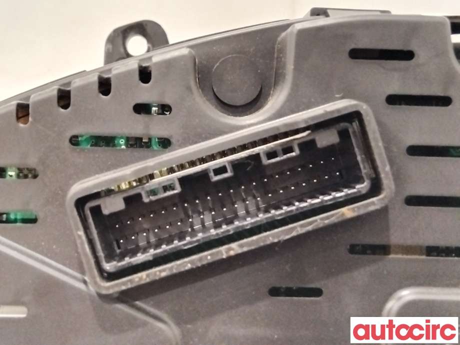 Instrumentpanel til Kia Sportage 2010-2016 (Type III)  (KIA|940133U036||94013-3U576)
