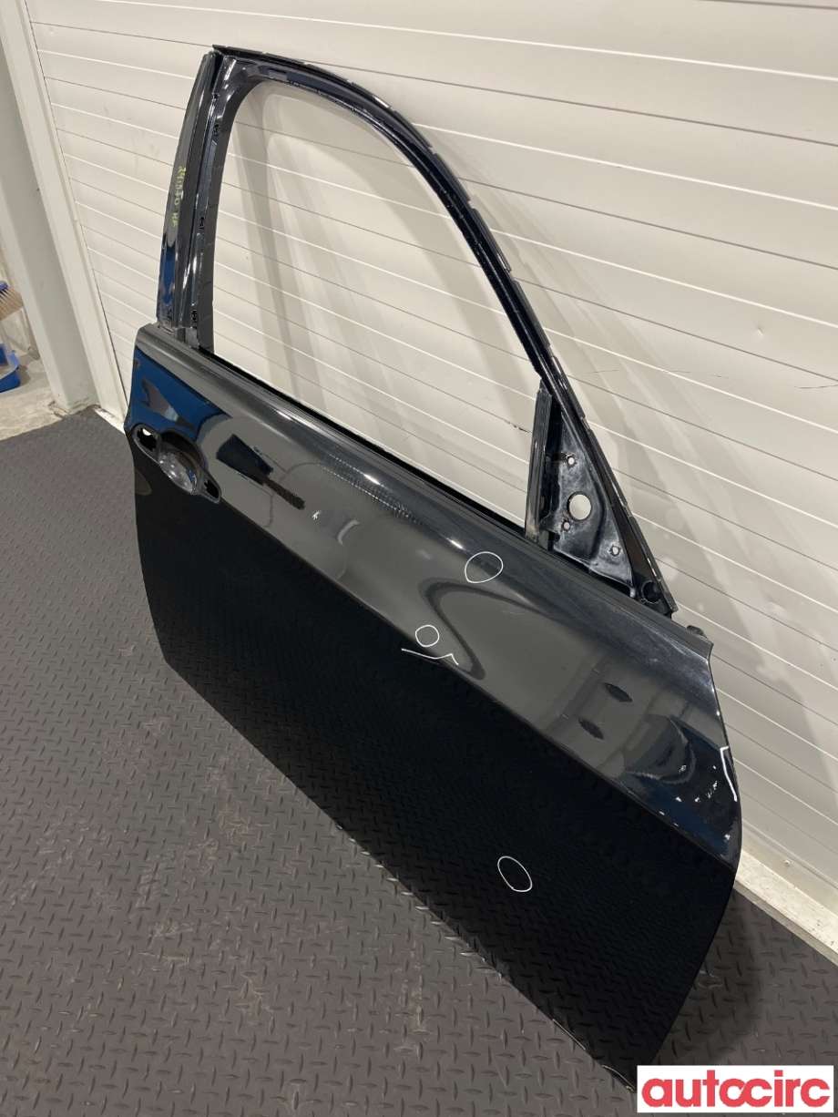 Dør høyre foran til BMW 3-Serie 2005-2011 (E90/E91/E92/E93) (E90/E91/E92/E93) (BMW|41515A2A386)