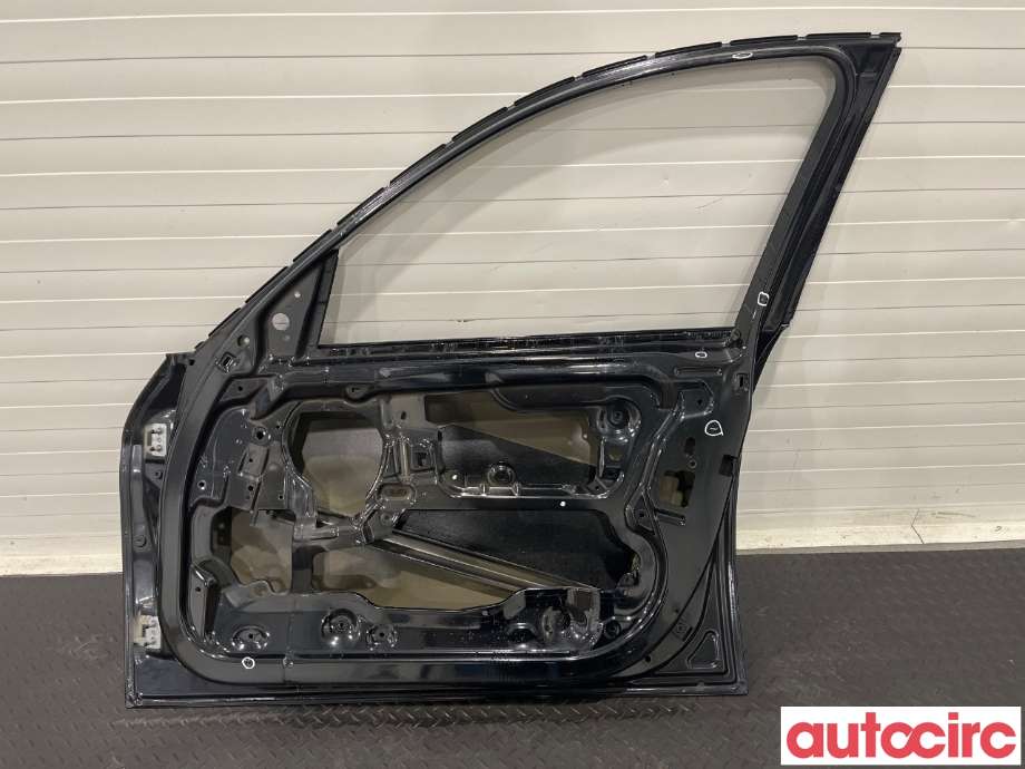 Dør høyre foran til BMW 3-Serie 2005-2011 (E90/E91/E92/E93) (E90/E91/E92/E93) (BMW|41515A2A386)