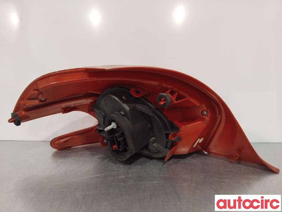 Baklykt høyre til Peugeot 208 2012-2019 (Type I)  (PEUGEOT|9672628380|)