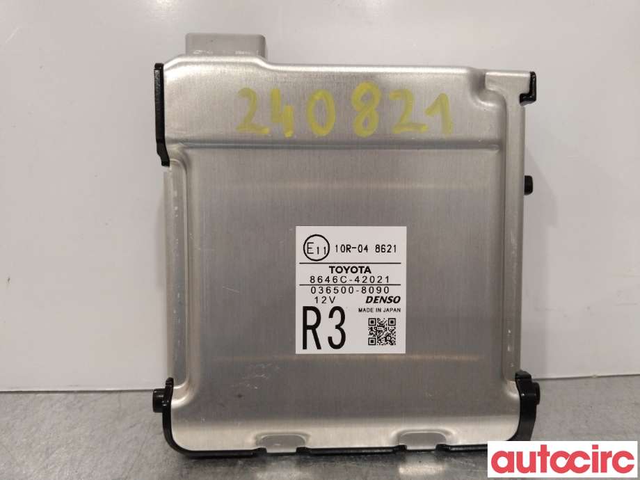 Parkeringssensor foran til Toyota RAV4 2016-2019 (Type IV, Fase 2)  (TOYOTA|8646C42021|)