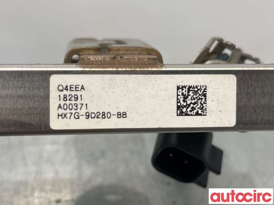 Dyseskinne (fuelrail) til Ford Focus 2018-->> (Type IV)  (FORD|2248228||HX7G-9H487-AC)