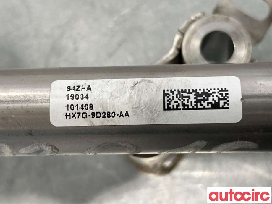 Dyseskinne (fuelrail) til Ford Focus 2018-->> (Type IV)  (FORD|2446396||HX7G-9D280-AA)