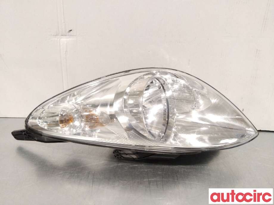 Frontlykt venstre halogen til Hyundai i20 2009-2014 (Type I) (HYUNDAI|921014P000|)