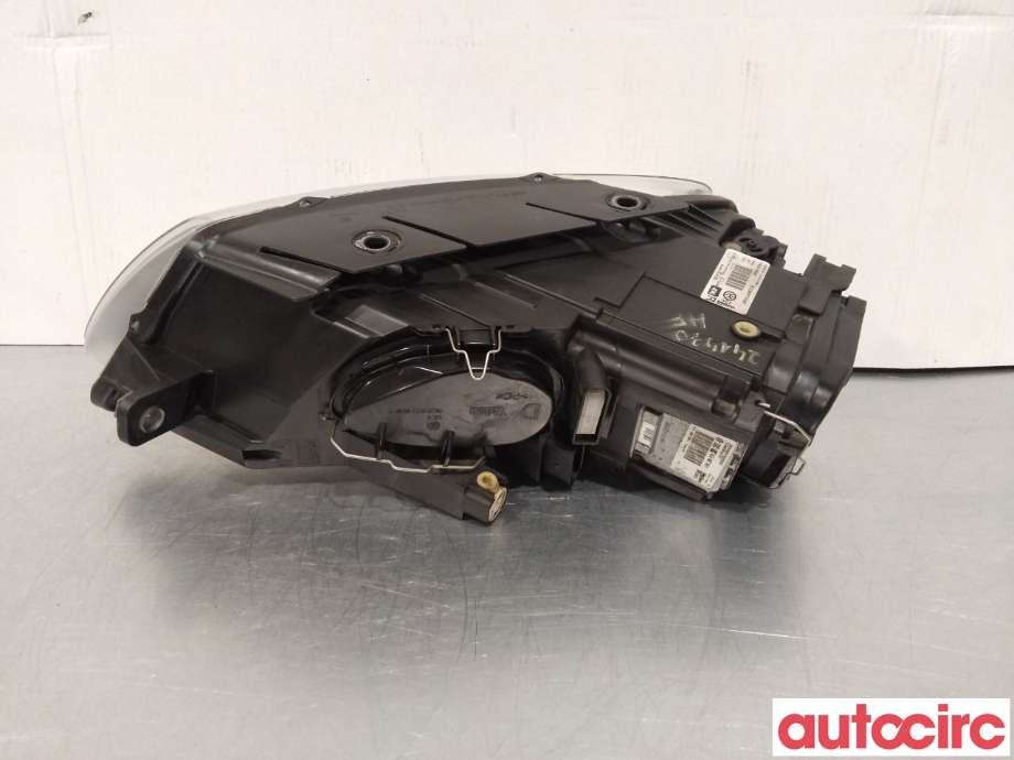 Frontlykt høyre halogen til VW Passat 2005-2010 (B6) (B6) (VOLKSWAGEN|3C0941754K|)