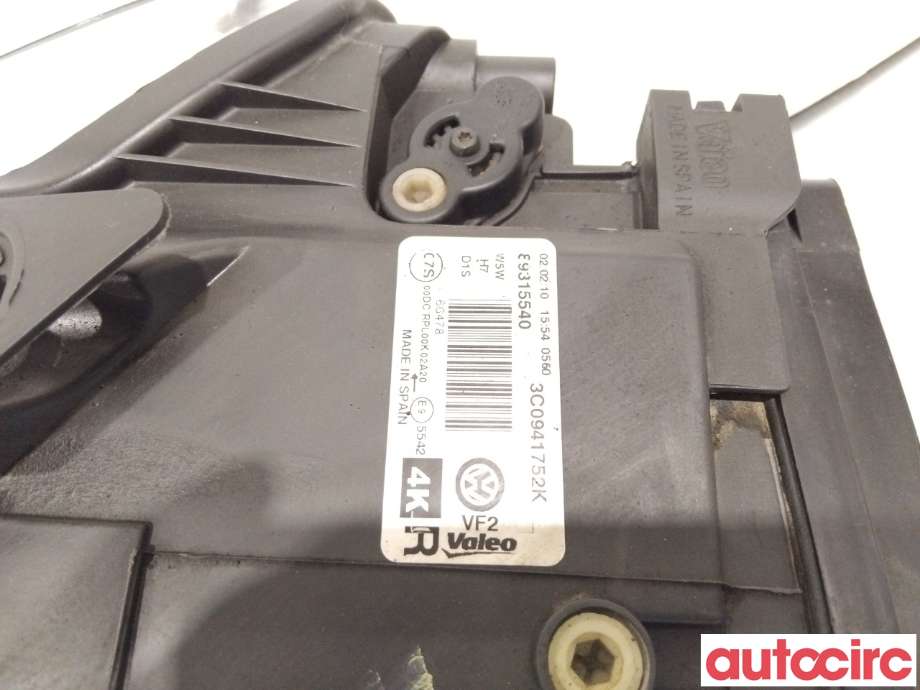 Frontlykt høyre halogen til VW Passat 2005-2010 (B6) (B6) (VOLKSWAGEN|3C0941754K|)