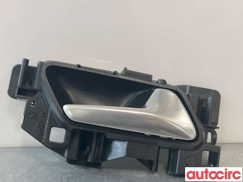 Dørhåndtak inv høyre bak til Peugeot 308, 2013-2021 (Type II)  (PEUGEOT|98201553VV)