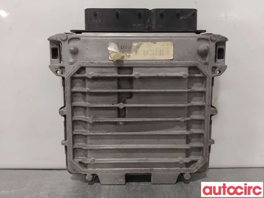 Styreenhet motor til Mercedes A-Klasse 2012-2018 (W176) (W176) (MERCEDES|A2709000900|0261S08233)