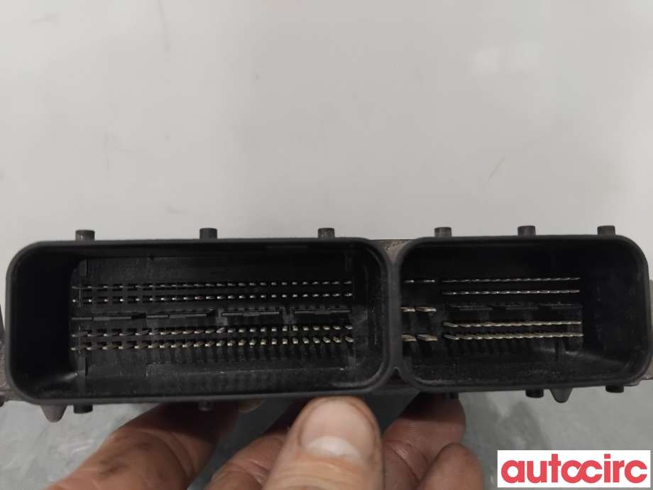 Styreenhet motor til Mercedes A-Klasse 2012-2018 (W176) (W176) (MERCEDES|A2709000900|0261S08233)