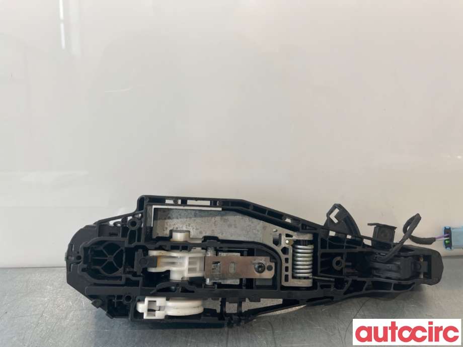 Dørhåndtak utv høyre foran til Peugeot 308 2013-2021 (Type II)  (PEUGEOT|981608341T|9109F5|1614555780)