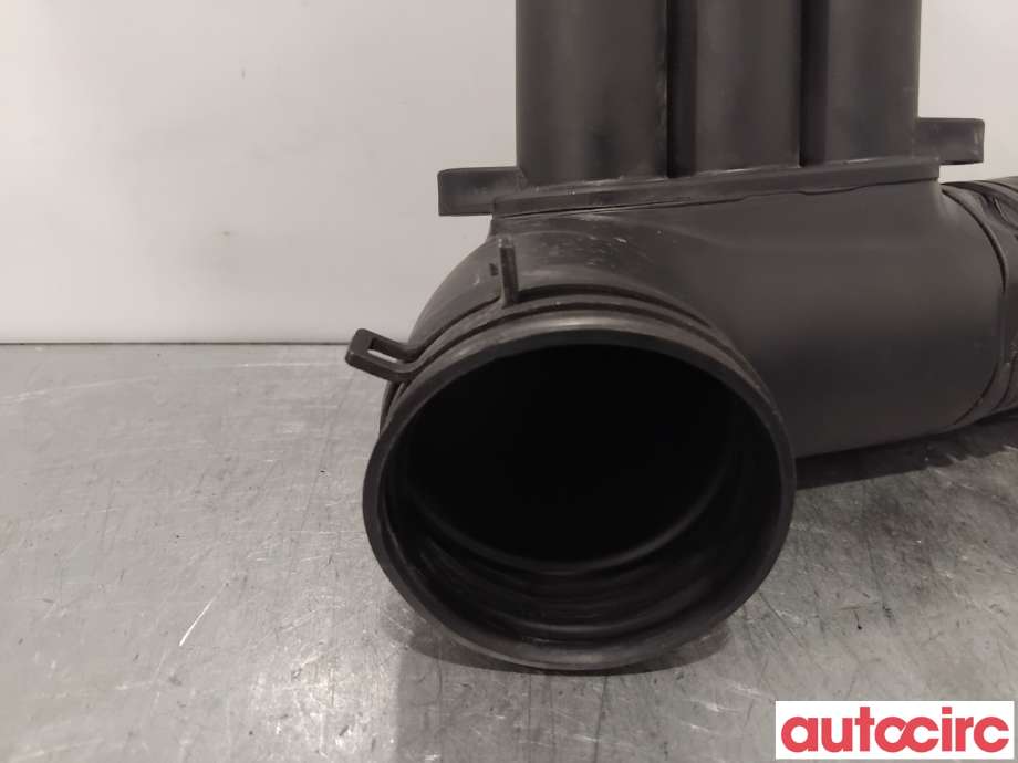 Luftslange innsug til VW Caddy 2015-2020 (Type III, Fase 3)  (VOLKSWAGEN|04E129651C||04E129651D)
