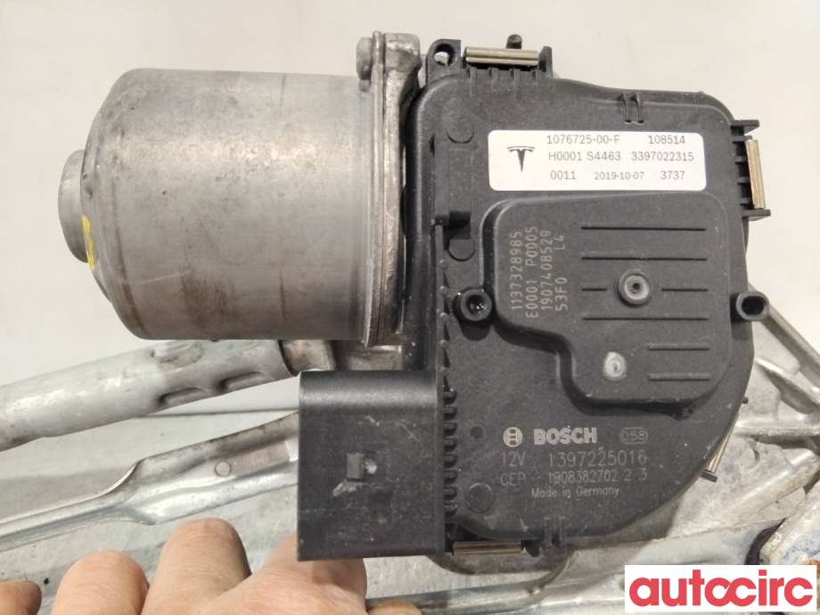 Viskermotor frontrute til Tesla Model 3 2018-2023 (Fase 1)  (TESLA|1076725-00-F|1397225016)