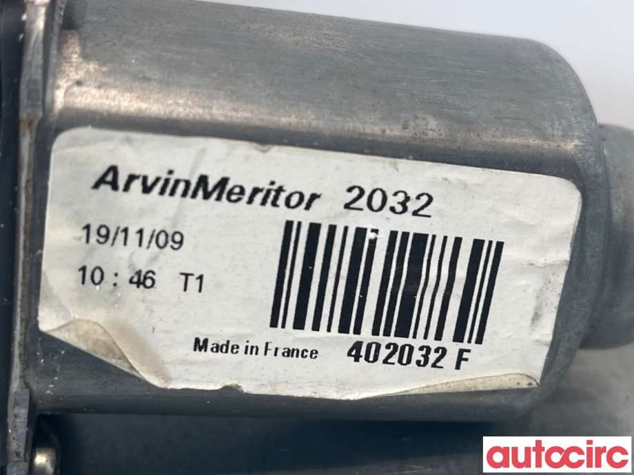 Ruteheis høyre foran til Nissan Qashqai 2007-2010 (Type I, Fase 1)  (NISSAN|80770EY10B|402032F|80770JD00A)