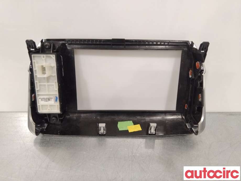 Innredning diverse til Peugeot 2008 2013-2019 (Type I)  (PEUGEOT|96738995VV|)