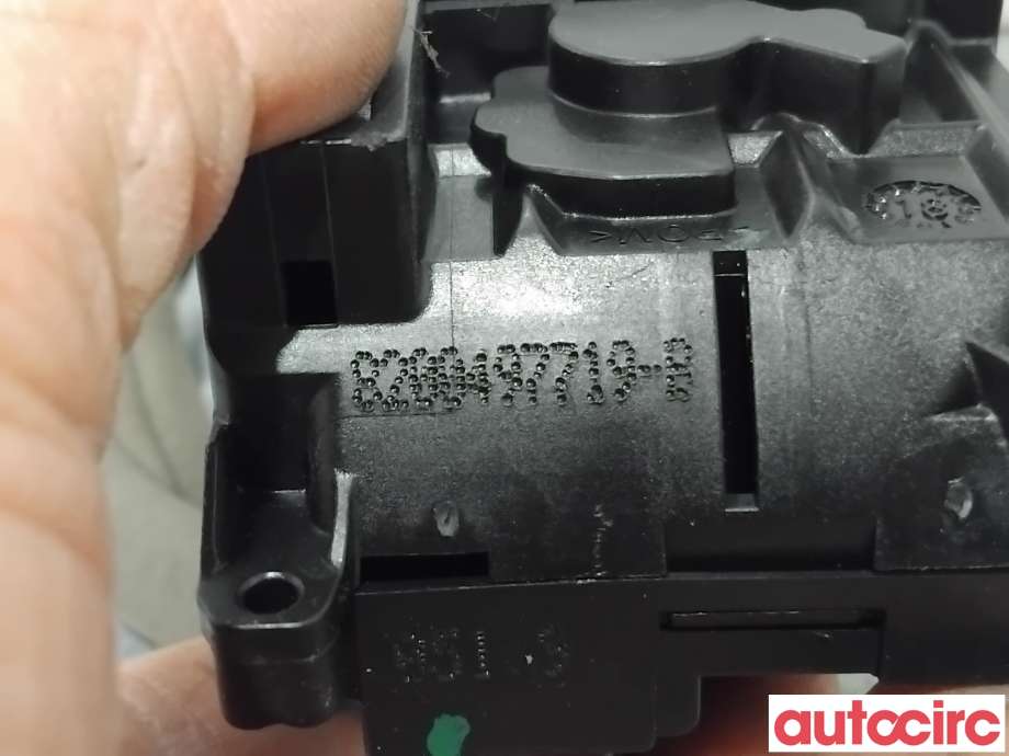 Låsekasse høyre til Renault Kangoo 2008-2021 (Type II)  (RENAULT|8200497719|)