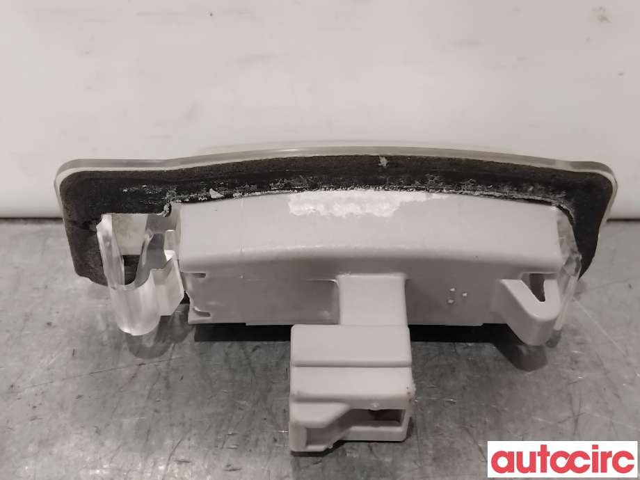 Skiltlys til Mitsubishi Outlander 2015-->> (Type III, Fase 2)  (MITSUBISHI|8341A009|)