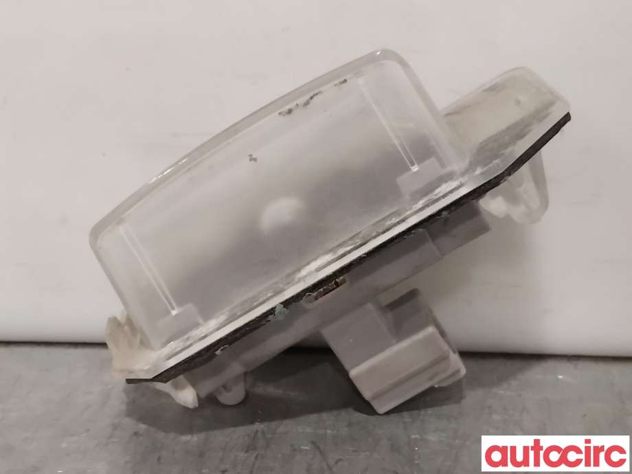 Skiltlys til Mitsubishi Outlander 2015-->> (Type III, Fase 2)  (MITSUBISHI|8341A009|)
