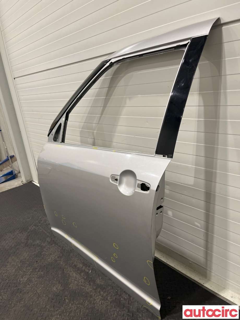 Dør venstre foran til Suzuki Swift 2005-2010  (SUZUKI|68002-63J01|6800263J01)