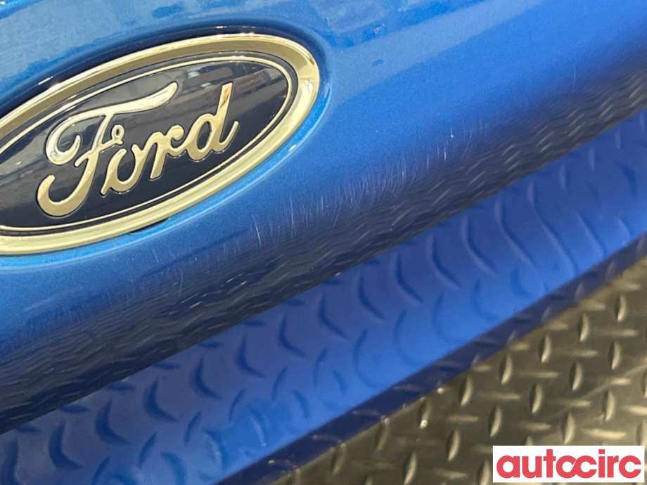 Bakluke til Ford Focus 2018-->> (Type IV)  (FORD|2506884||PJX7B-N40400-BA)