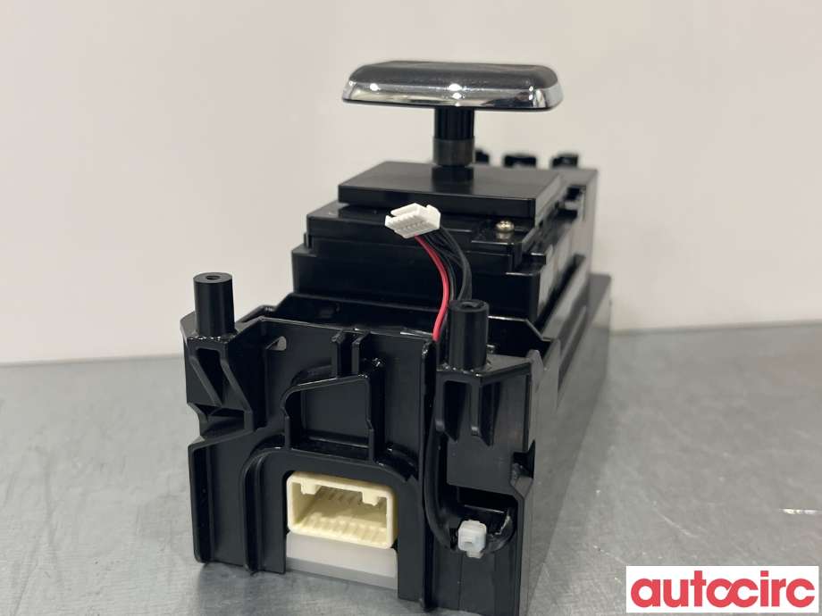 Bryter diverse til Lexus IS 2013-2020 (Type III) (XE30) (XE30) (LEXUS|8478253040)