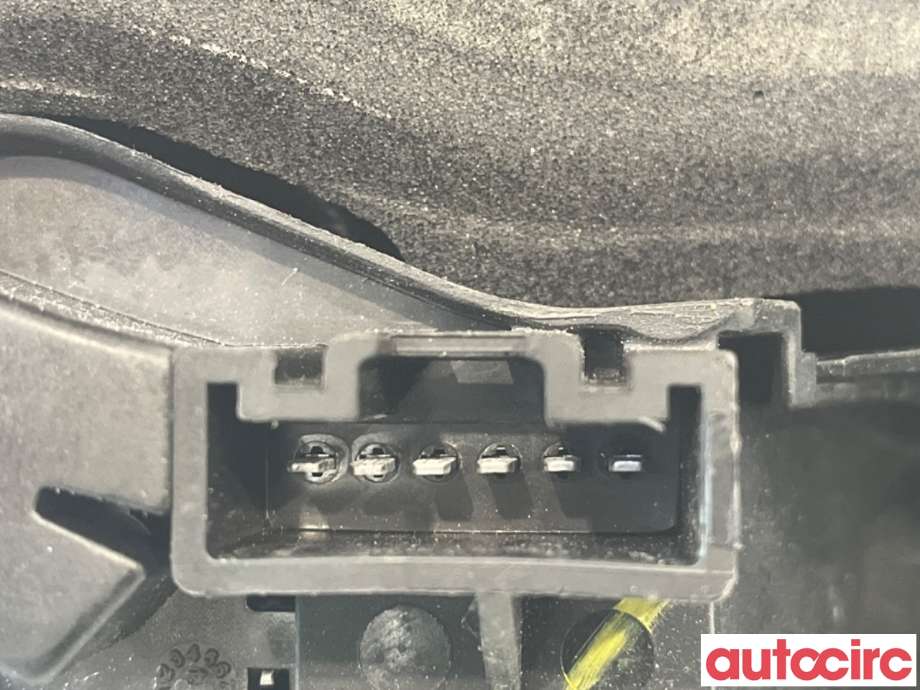 Baklykt høyre til Toyota Avensis 2003-2008 (Type II)  (TOYOTA|8155105180|)