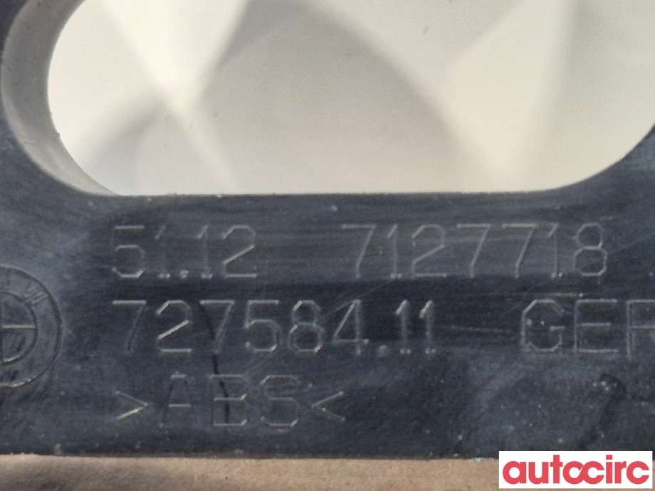 Støtfangerving høyre bak til BMW 3-Serie 2005-2011 (E90/E91/E92/E93) (E90/E91/E92/E93) (BMW|51127127718|)