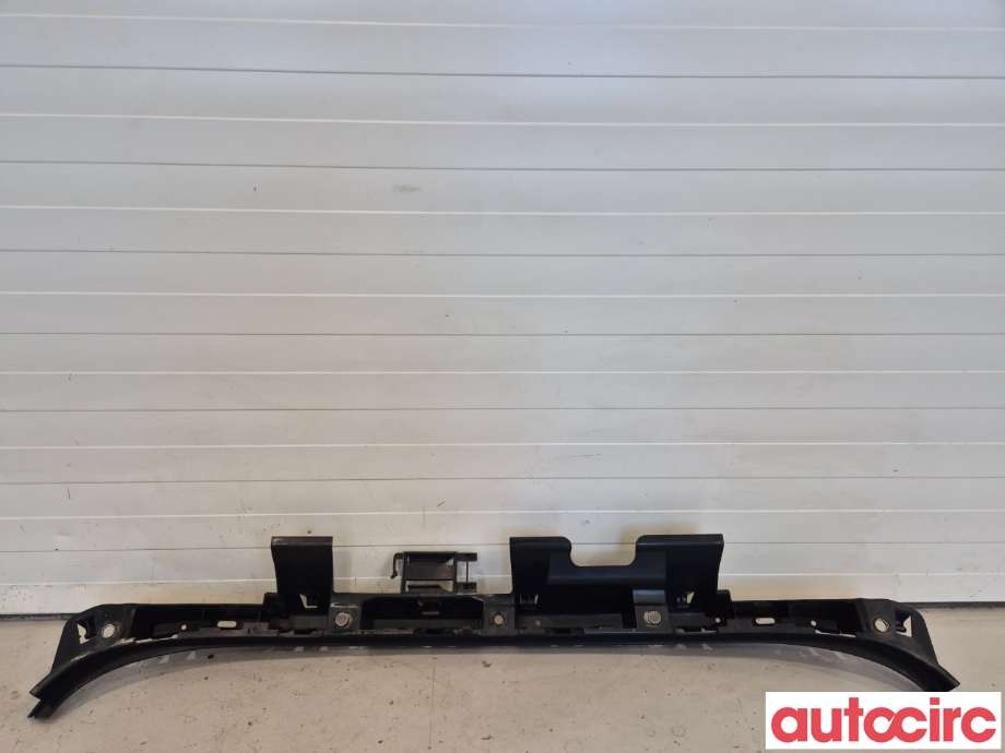 Støtfanger bak midtre del til BMW 3-Serie 2005-2011 (E90/E91/E92/E93) (E90/E91/E92/E93) (BMW|51127127720|)