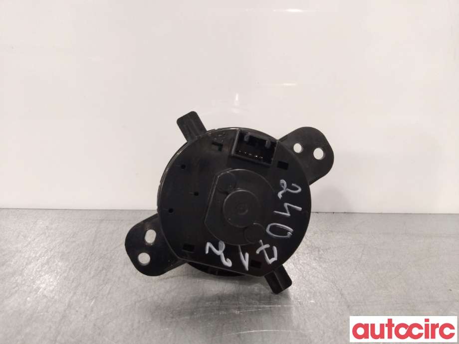 Bryter diverse til Mitsubishi Outlander 2007-2010 (Type II, Fase 1)  (MITSUBISHI|8604A008|)