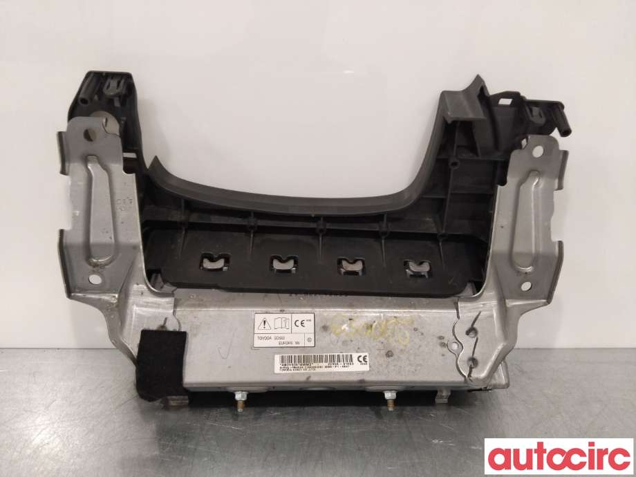 Airbag kne til Mitsubishi Outlander 2012-2015 (Type III, Fase 1)  (MITSUBISHI|7030A316XA|)