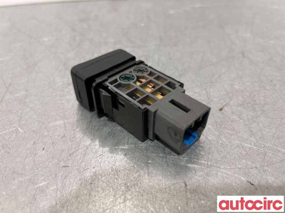 Bryter tåkelys til Subaru Forester 2005-2008 (Type II, Fase 2) (SUBARU|83001SA000|)