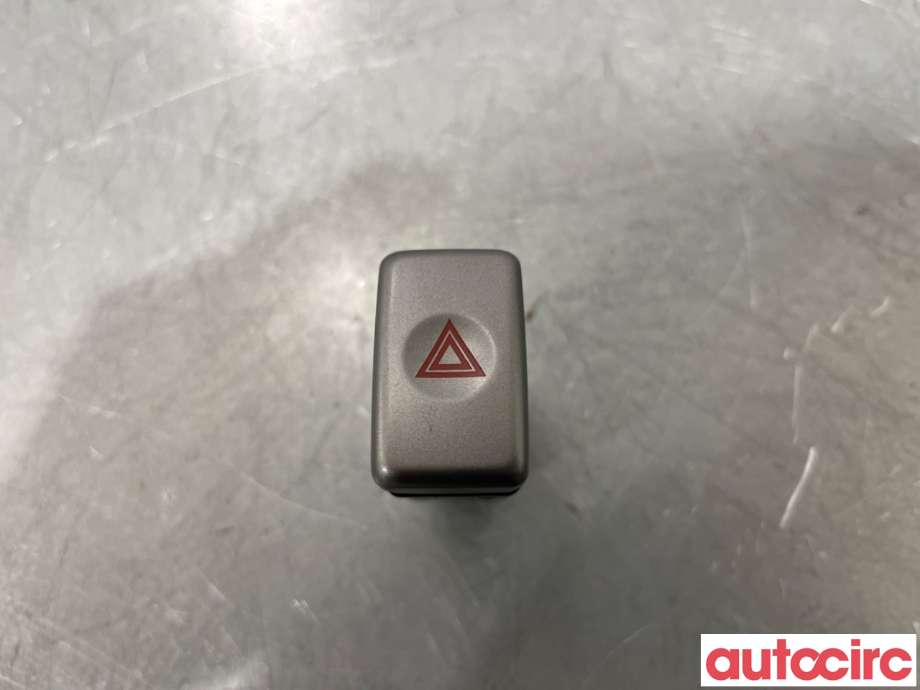 Bryter nødblink til Subaru Forester 2005-2008 (Type II, Fase 2) (SUBARU|83037SA000|)