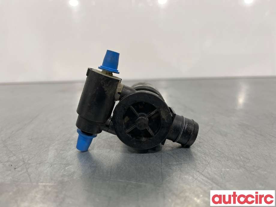 Spylerpumpe foran til Land Rover Discovery 2009-2017 (Type IV)  (LAND-ROVER|LR013951|AH2217664AA)