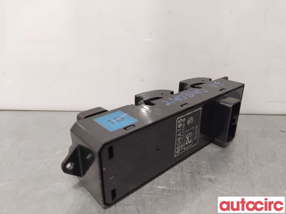 Bryter ruteheis til Mitsubishi Outlander 2010-2012 (Type II, Fase 2)  (MITSUBISHI|8608A185|)