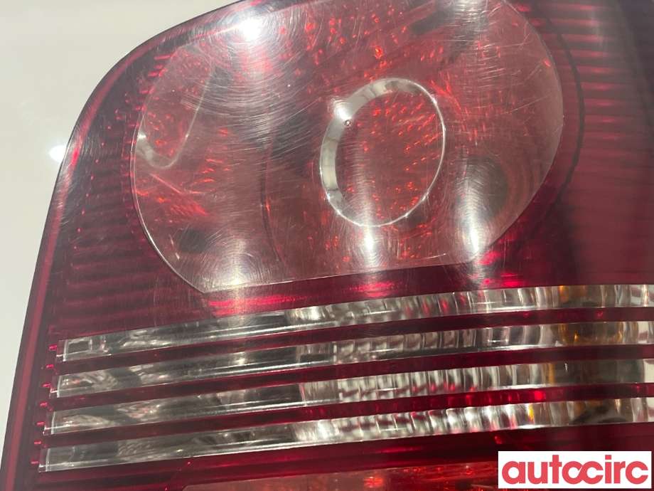 Baklykt høyre til VW Touran 2007-2010 (Type I, Fase 2)  (VOLKSWAGEN|1T0945096N)