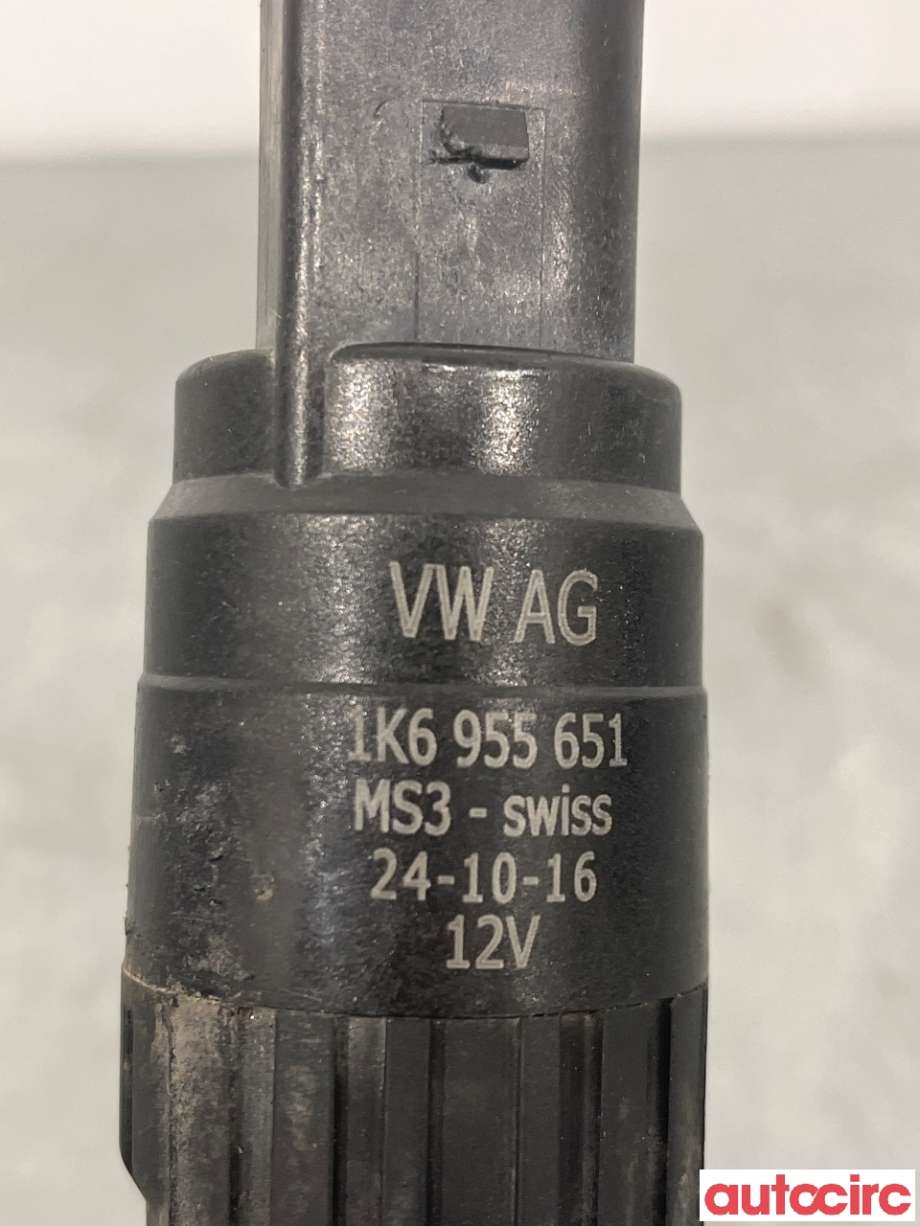 Spylerpumpe bak til VW Transporter / Caravelle 2015-2019 (T6) (T6) (VOLKSWAGEN|1K6955651)