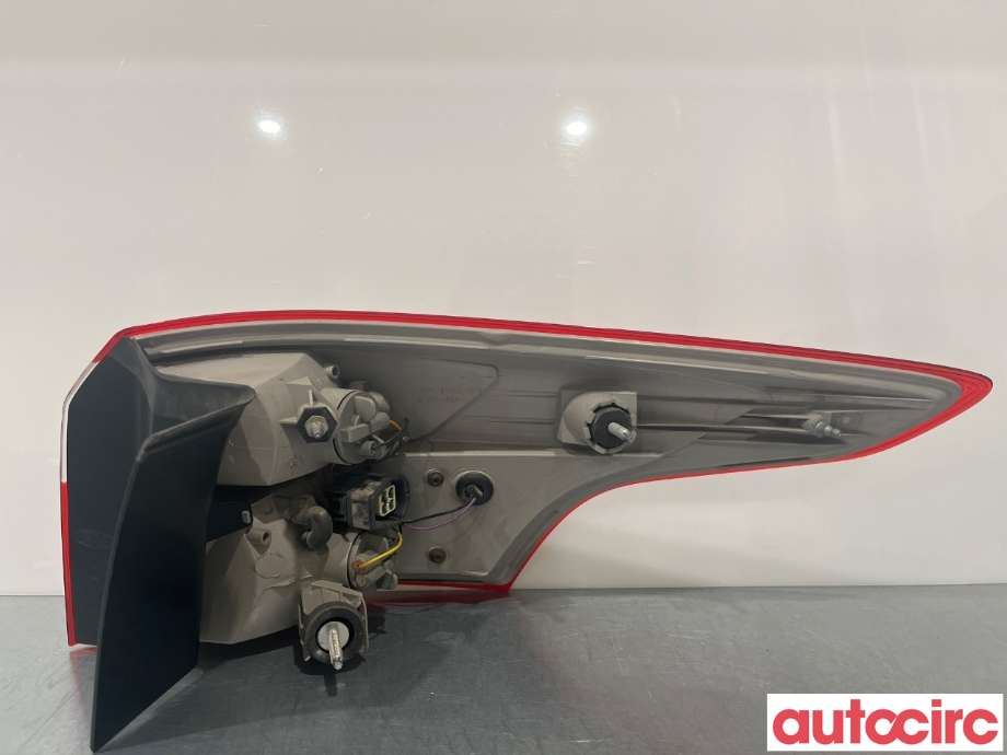 Baklykt venstre til Ford Focus 2011-2014 (Type III, Fase 1) (FORD|1785517)