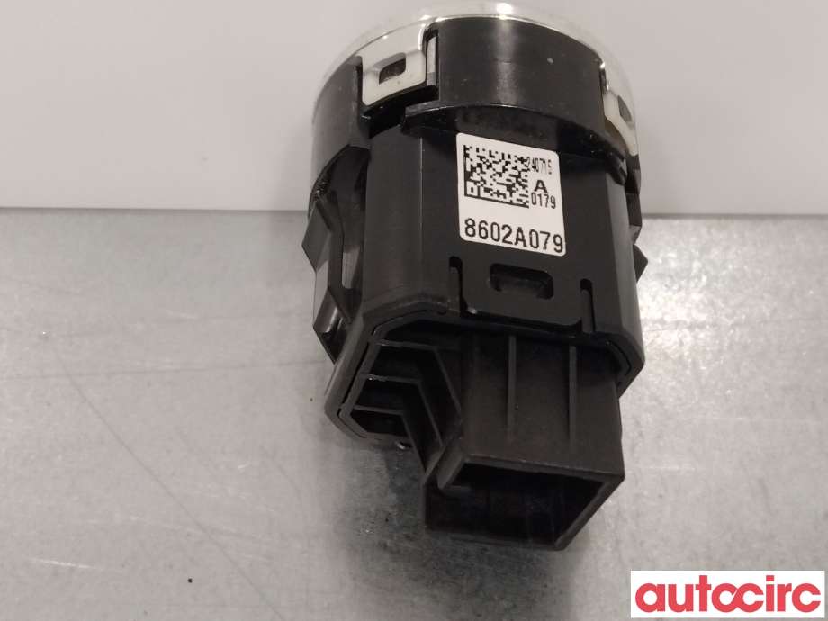 Bryter diverse til Mitsubishi Outlander 2015-->> (Type III, Fase 2)  (MITSUBISHI|8602A079|)