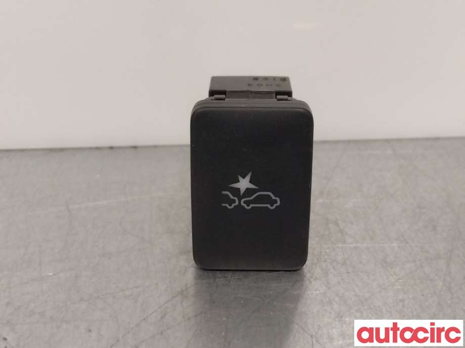 Bryter diverse til Mitsubishi Outlander, 2015-->> (Type III, Fase 2)  (MITSUBISHI|8610A176)