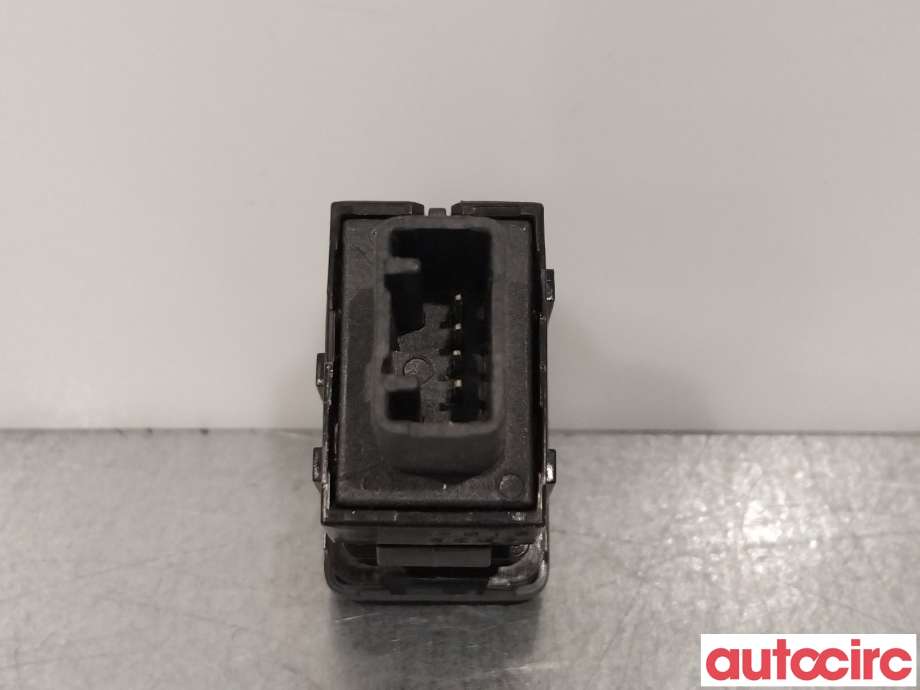Bryter diverse til Mitsubishi Outlander 2015-->> (Type III, Fase 2)  (MITSUBISHI|8610A089|)