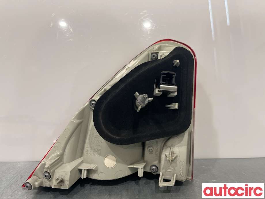 Baklykt høyre indre til Peugeot 2008 2013-2019 (Type I)  (PEUGEOT|9678074580)