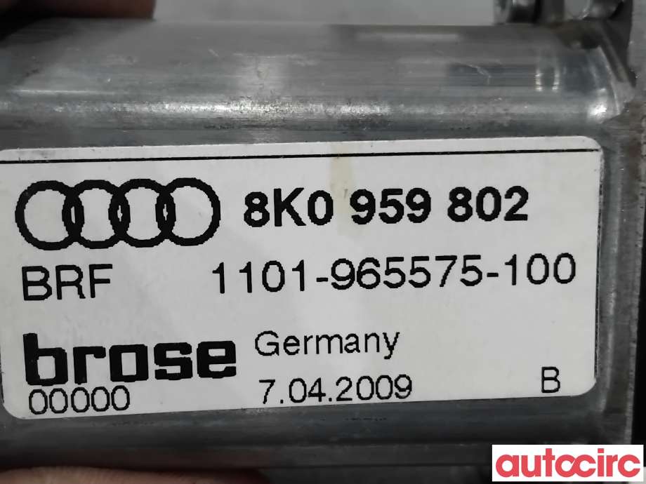 Ruteheis høyre foran til Audi Q5 2008-2012 (Type I, Fase 1)  (AUDI|8T0959802A|1101-965575-100|8K0959802)