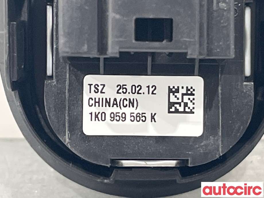 Bryter ruteheis til VW Golf VI 2008-2012  (VOLKSWAGEN|5K4959857|)