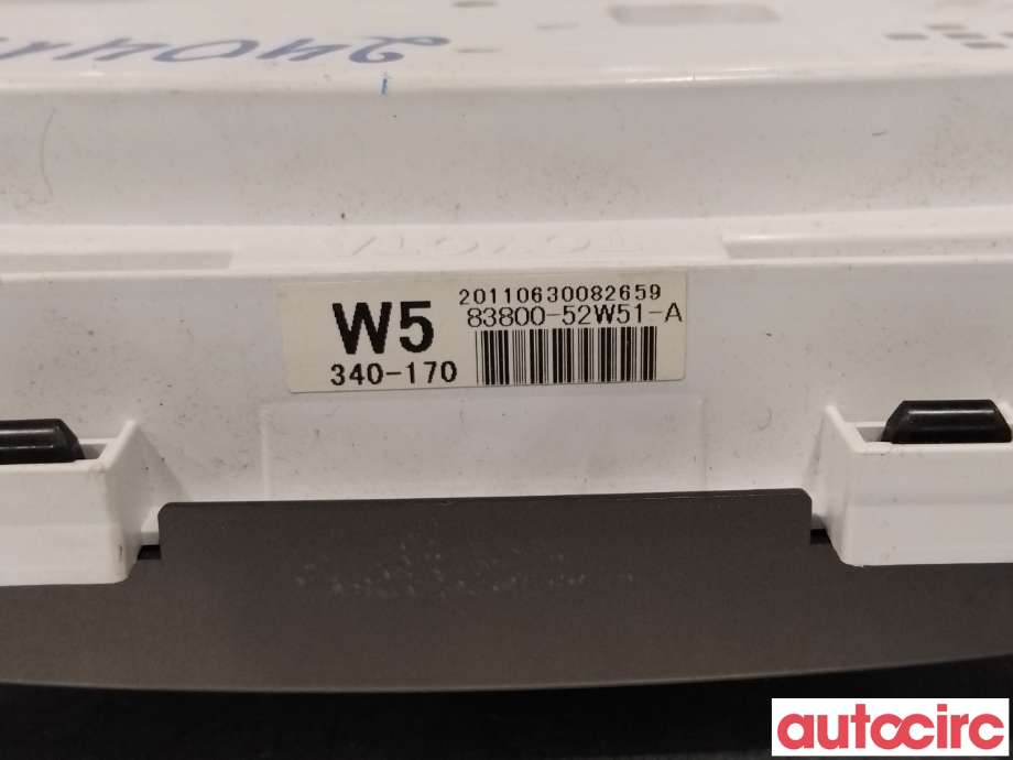 Instrumentpanel til Toyota Urban Cruiser 2009-2014  (TOYOTA|8380052W51|)