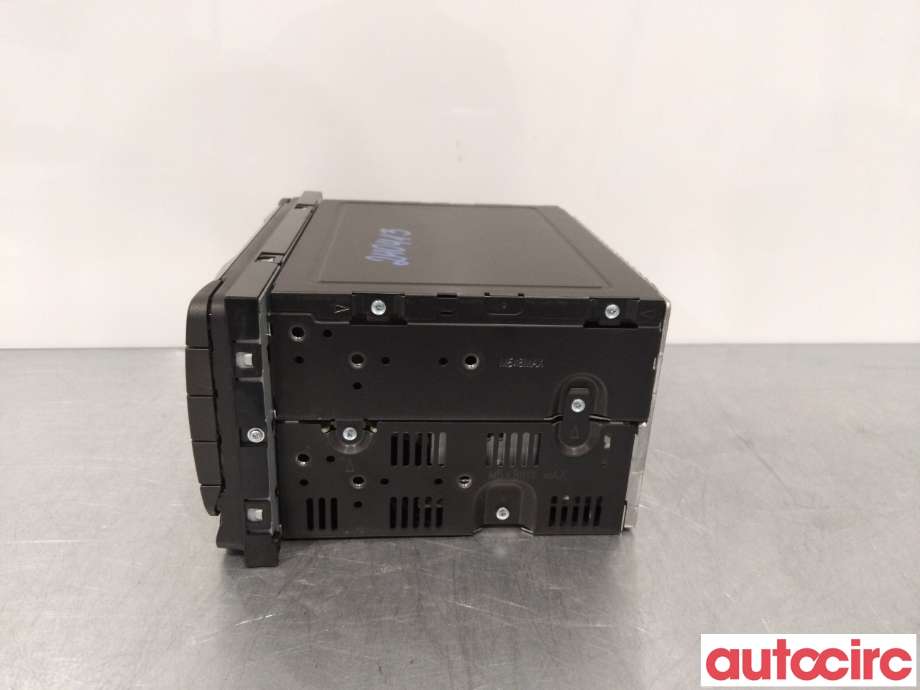 Bilstereo til Toyota Urban Cruiser 2009-2014  (TOYOTA|8612052C80|)