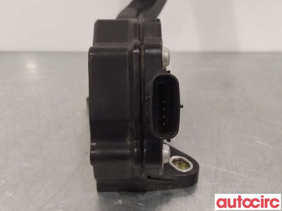 Pedal gass til Toyota Urban Cruiser 2009-2014 (TOYOTA|7811052020|)